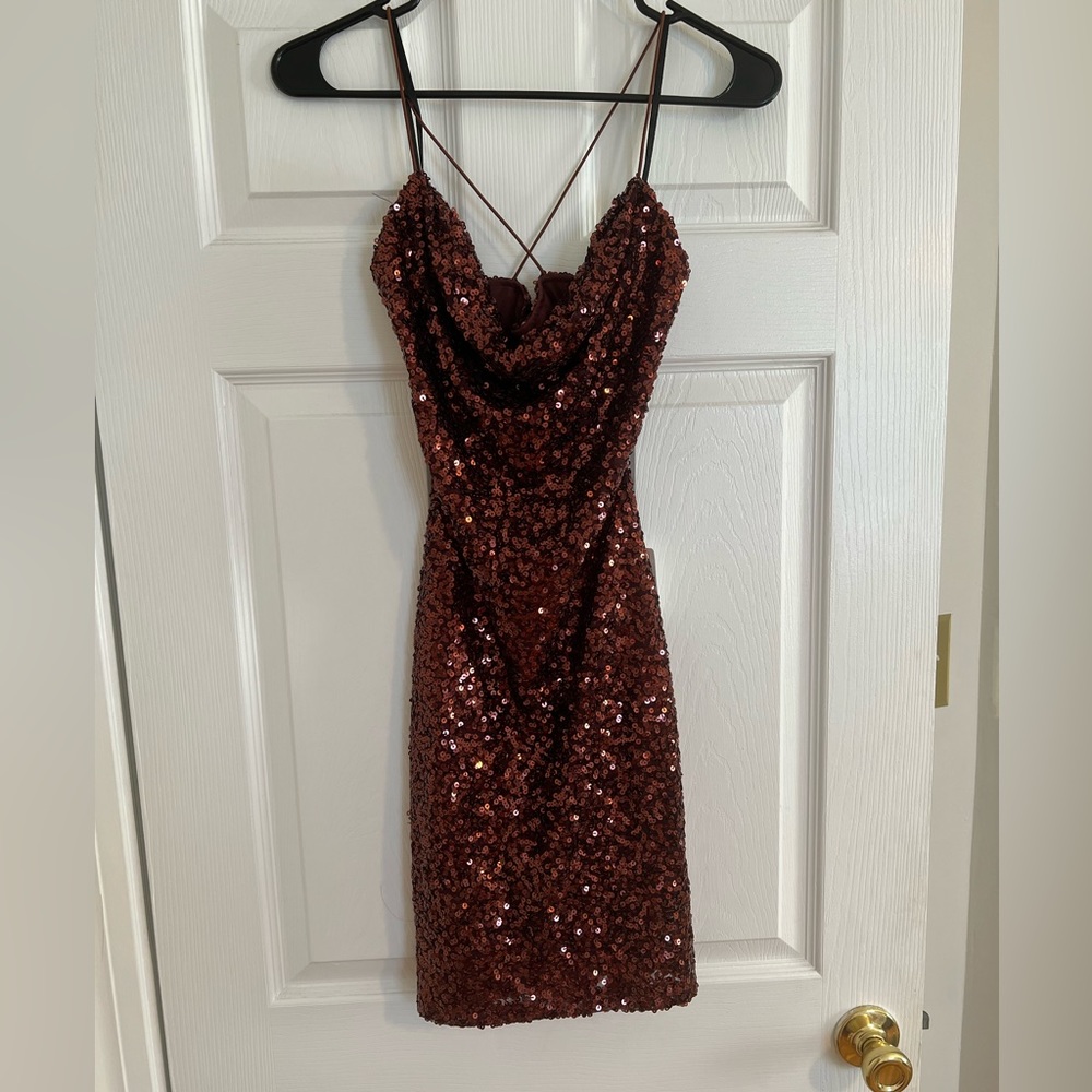 Beautiful copper sequin short dress from Windsor, NEVER WORN